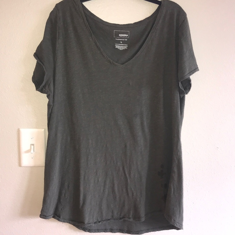 Sonoma green short sleeve tee v neck L